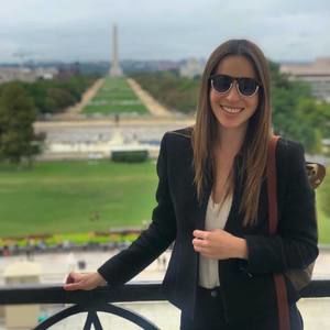 Meet your Posher, Laura